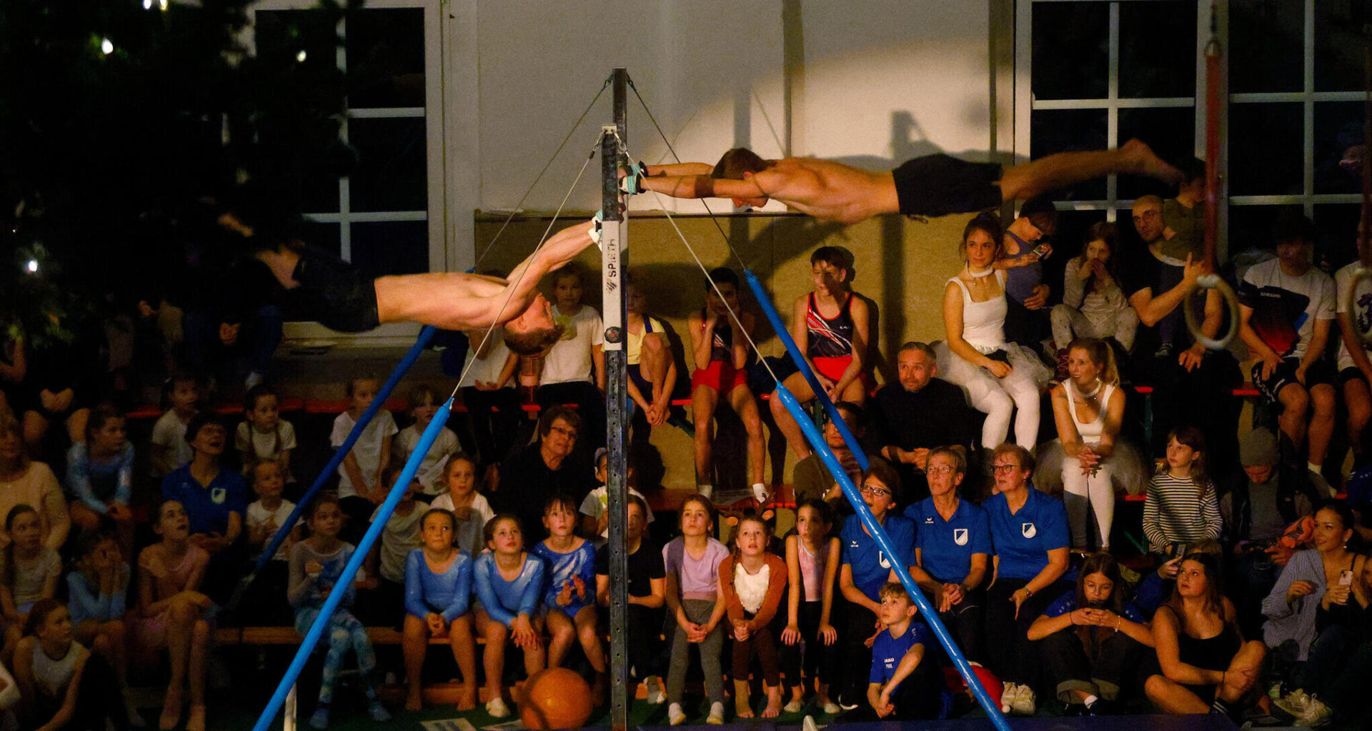 Gersdorfer Turner heben vor großer Kulisse ab