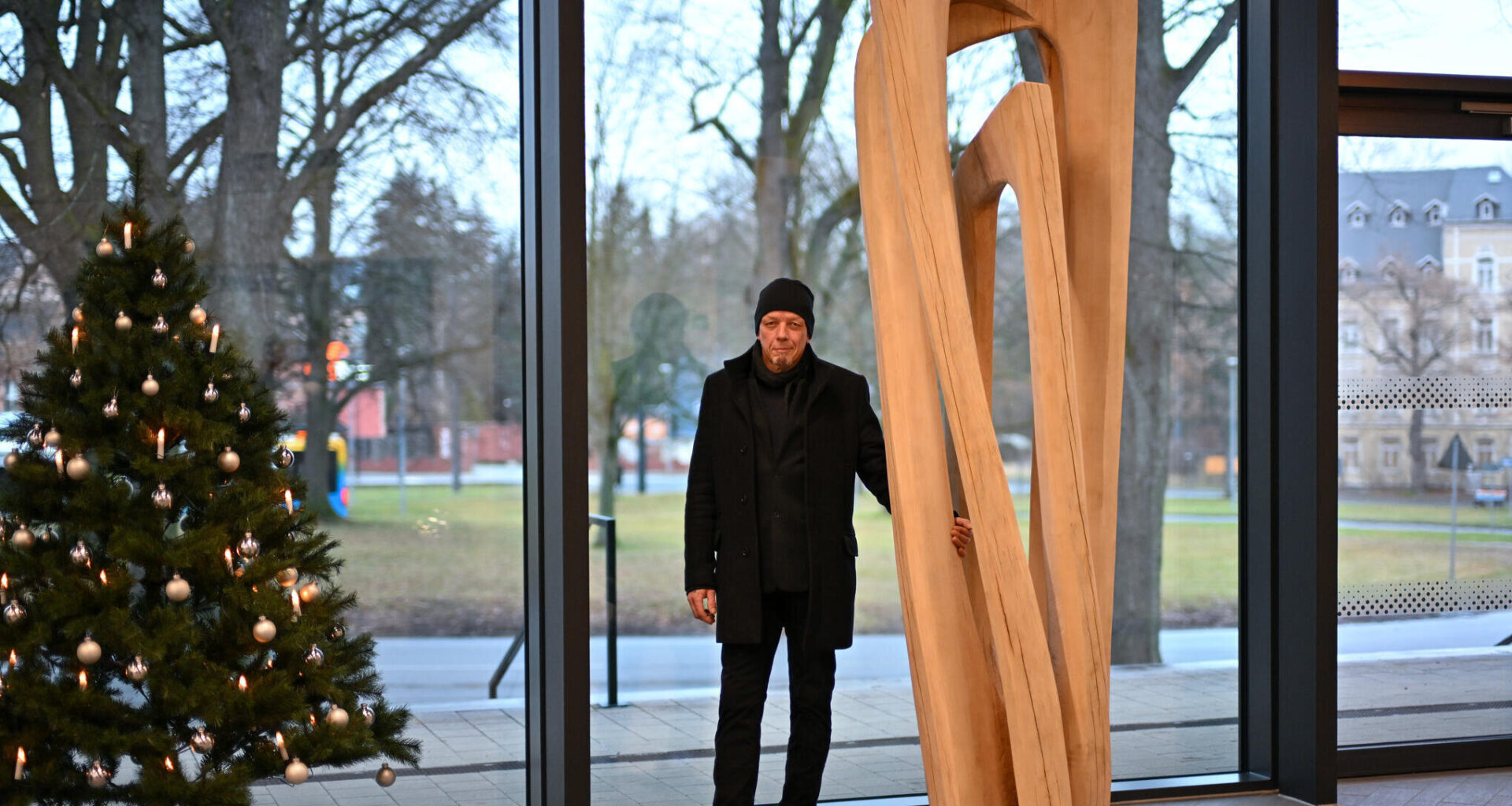 Wie eine Skulptur von Ronald Münch in ein Chemnitzer Schwimmbad kam
