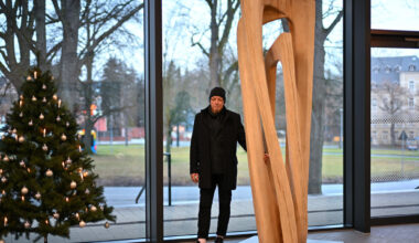 Wie eine Skulptur von Ronald Münch in ein Chemnitzer Schwimmbad kam