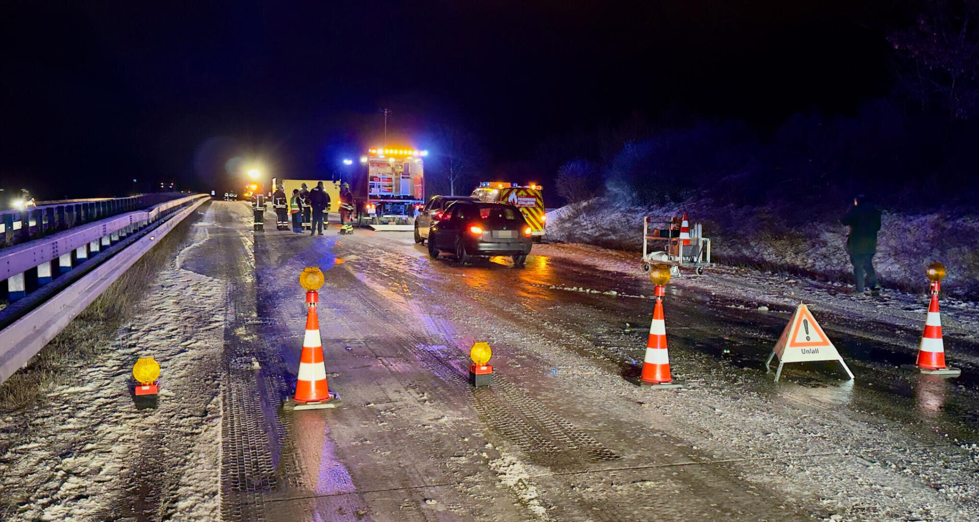 Unfälle auf vereister A72 bei Stollberg
