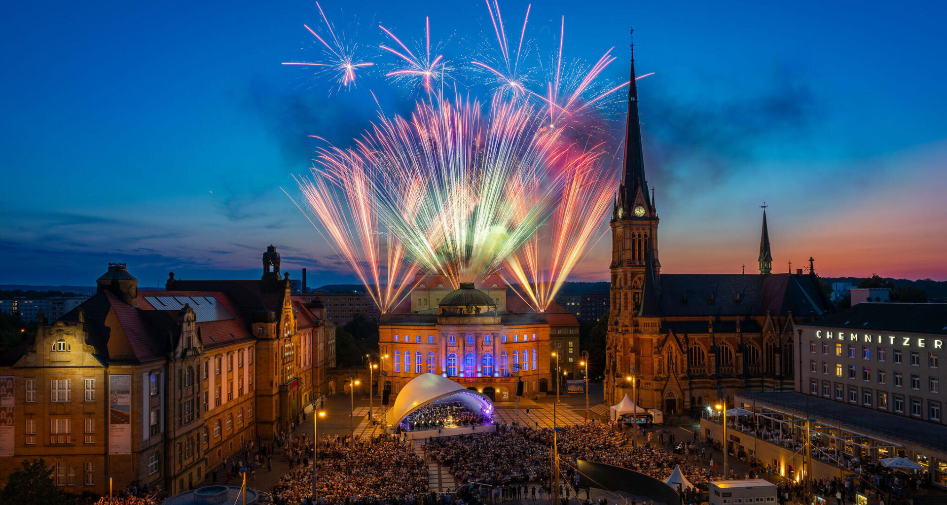Vorbild „Light our Vision“: Zentrale Silvesterparty für Chemnitz?