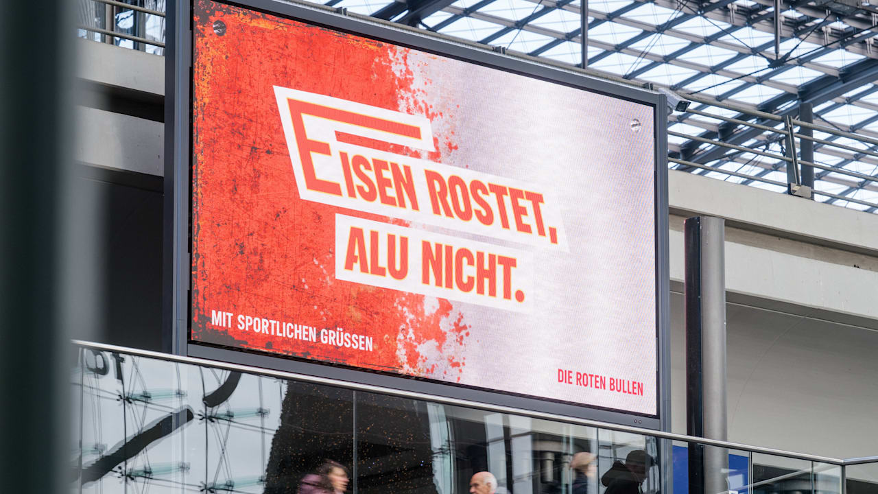 RB Leipzig: Freche Plakate in Berlin! Dosen-Klub nimmt Eisern Union Hops | Sport