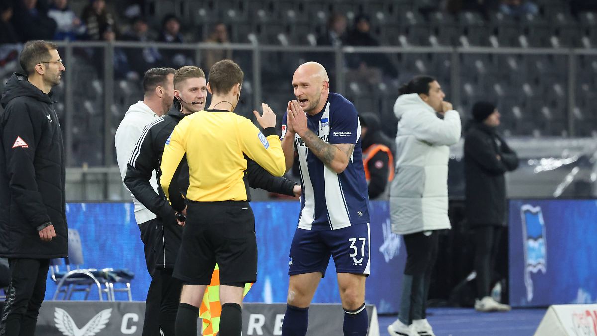 Arminia-Coach sieht "Ausreden": "Unfassbare Frechheit" - Hertha BSC schäumt vor Wut