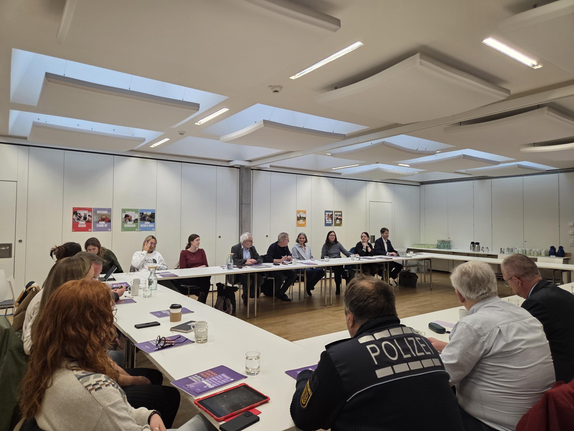 20251127 Runder Tisch Amalie Foto DWLammer