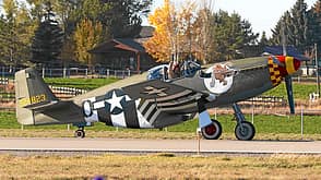 North American P-51B-1NA  „Berlin Express“ am Boden