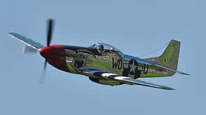 North American P-51D-25NA „See me later“ im Flug fotografiert
