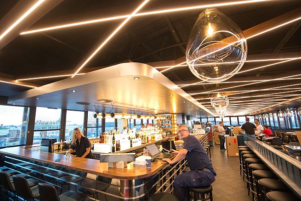 Party und leckeres Essen gibt es an Silvester 2025 im Bernstein. - © Oliver Krato