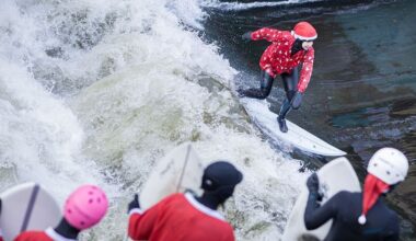 Nikoläuse surfen auf eiskalter Leine in Hannover | Niedersachsen