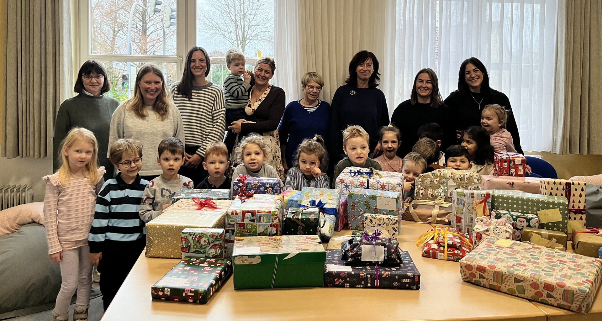 Weihnachten 2025: Kita-Kinder aus Werther erfüllen Wünsche | Haller Kreisblatt