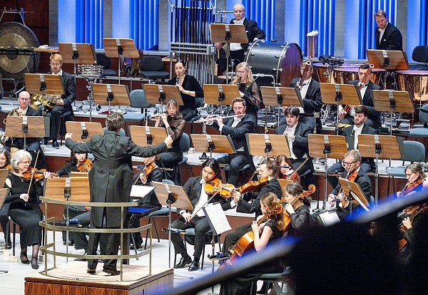 Britten, Haydn und Schostakowitsch beim Sinfoniekonzert der Bielefelder Philharmoniker - © Barbara Franke