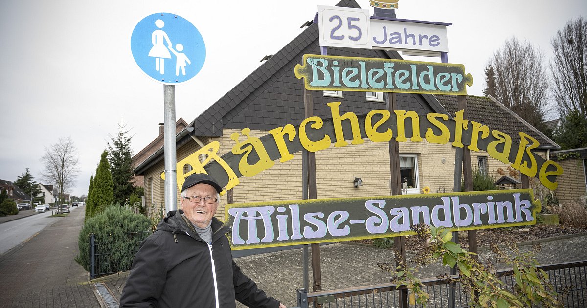 Seit einem Vierteljahrhundert: Bielefelder verwandelt Straße in eine Märchenlandschaft