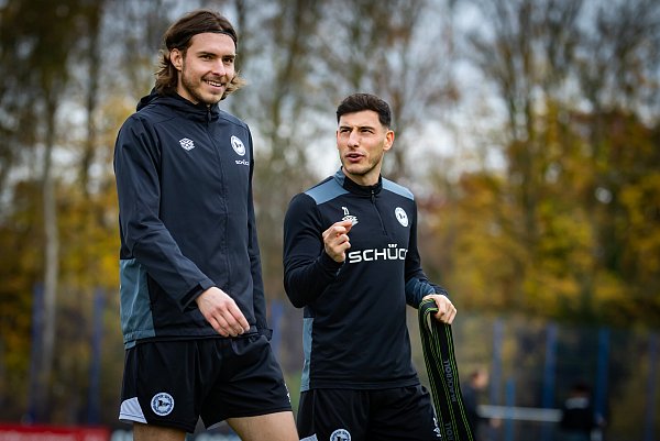 Roberts Uldrikis (l.) gilt mit Blick auf Arminias Rückrunde als Hoffnungsträger, Stefano Russo ist unumstrittener Leistungsträger. - © Sarah Jonek