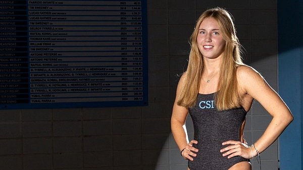 Polly Struck studiert mit einem Stipendium in den USA. Sie träumt von einer Karriere als Schwimmerin. - © Ralph Struck