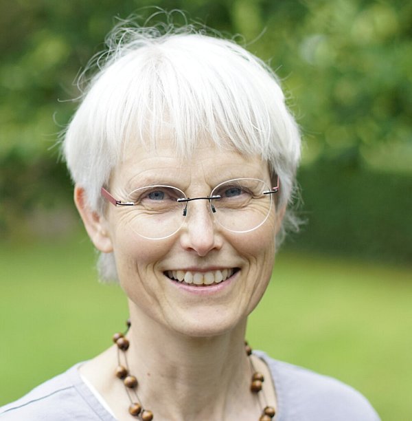 Anne-Kathrin Warzecha von den Grünen warnt vor zu großer Abhängigkeit von US-Software. - © Grüne Werther