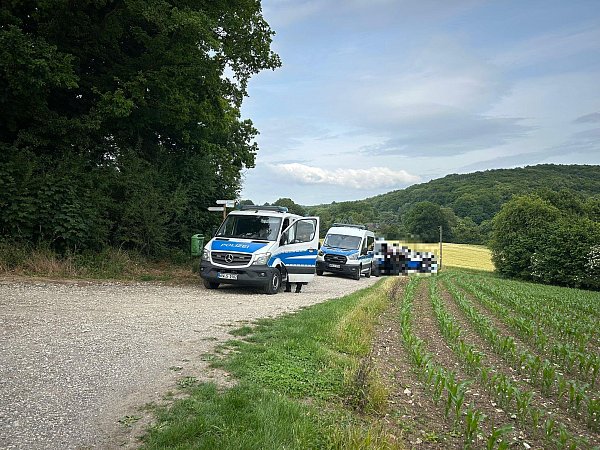 Tagelang wird in Halle im Juni nach einer vermissten Senioron gesucht. - © Tobias Barrelmeyer