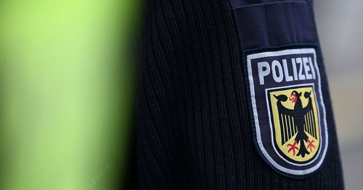 Mutmaßlicher Trickbetrüger ausgeliefert und festgesetzt | NRW