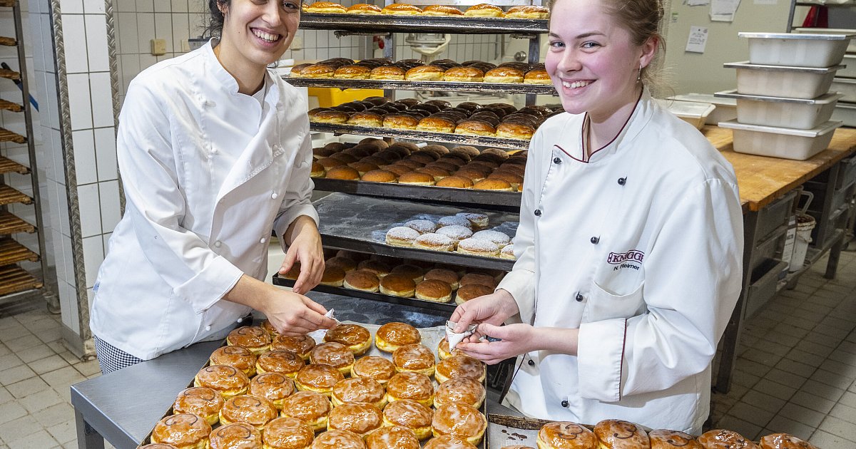Silvester: In Bielefeld kommen die handgemachten Berliner frisch aus der Backstube