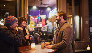 Weihnachtsmarkt Werderplatz verbindet Südstadt-Kneipen und Gemeinschaft