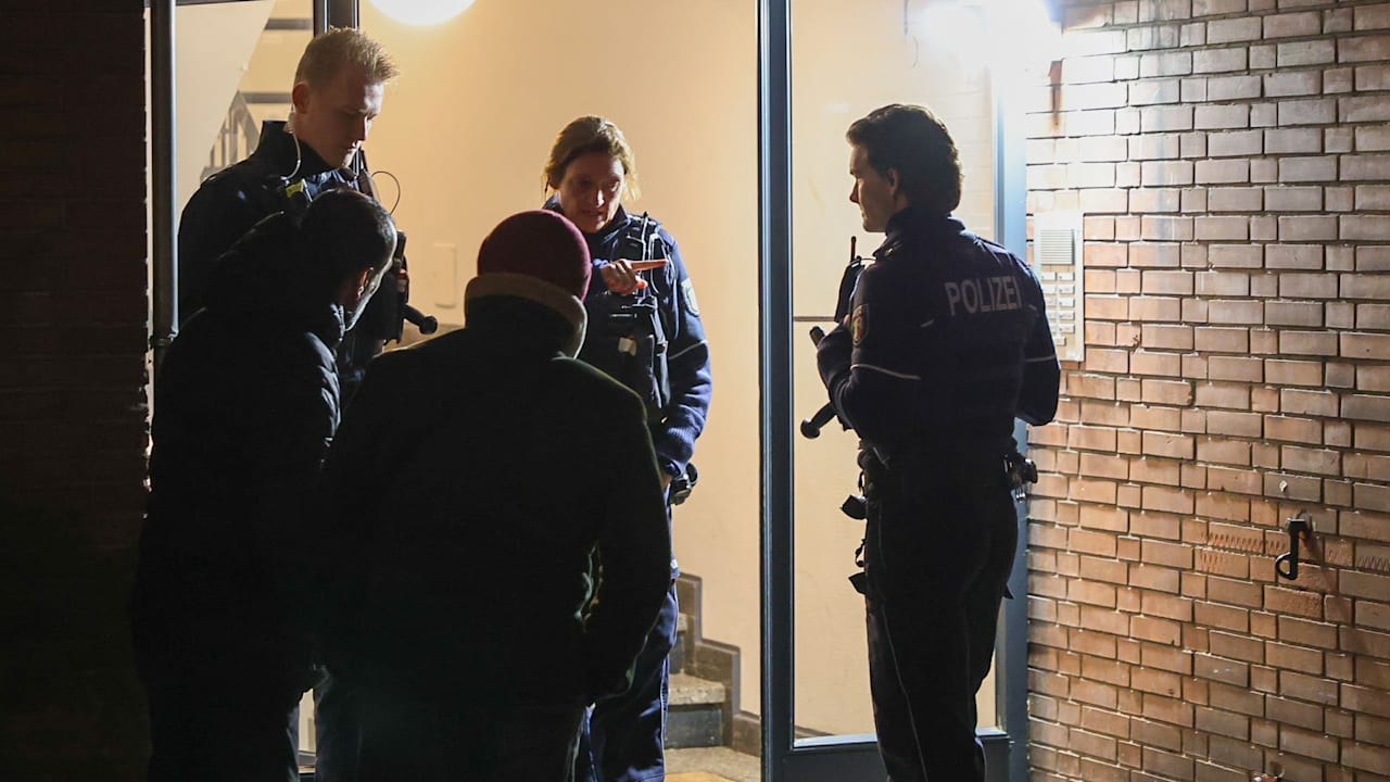 Angriff in Düsseldorf: Mutter schwer verletzt! Sohn (16) festgenommen | Regional