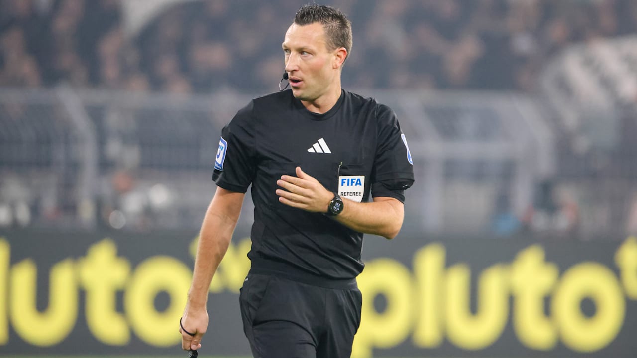 UEFA befördert Bremens Schiedsrichter Sven Jablonski | Sport
