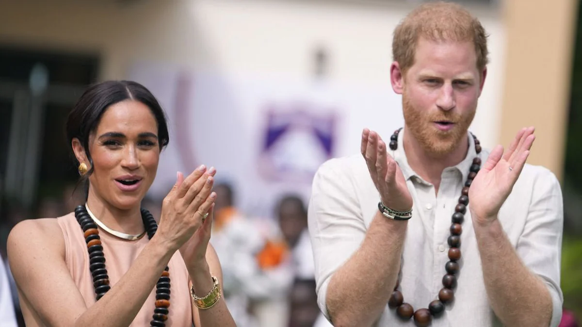Kurz vor Weihnachten: Harry und Meghan kündigen Mitarbeitern ihrer Stiftung - Panorama