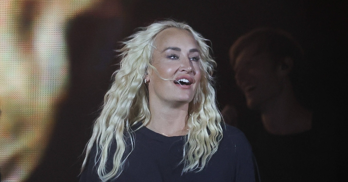 "Was ist denn hier los?": Sarah Connor und Tochter Summer auf Parkplatz von Fans überrumpelt