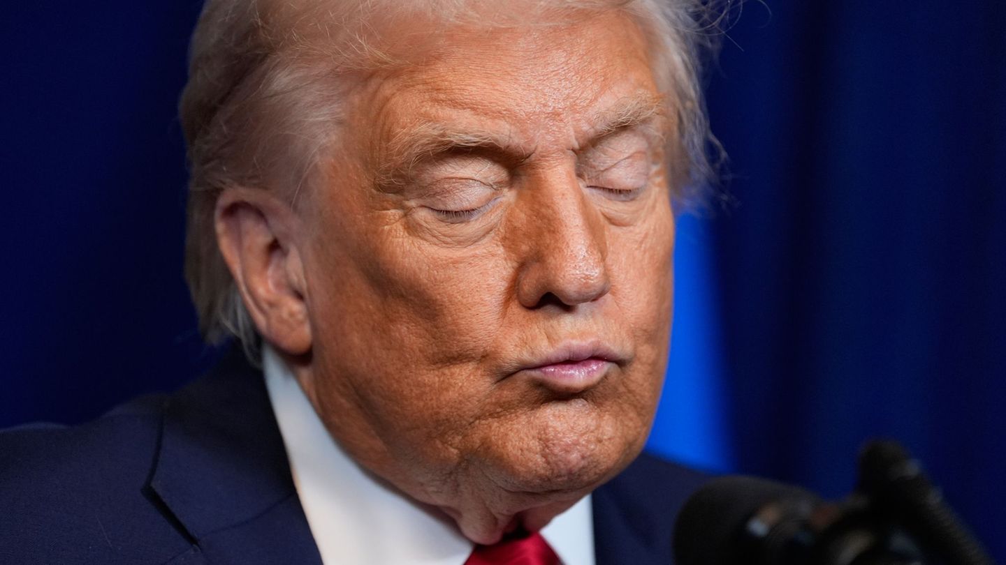 Trump sagt, er sei von Putin über den Angriff informiert worden. Foto: Alex Brandon/AP/dpa