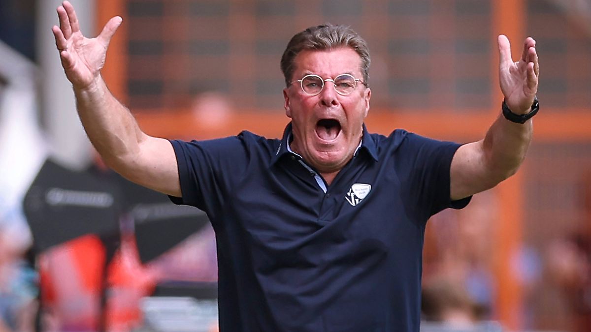 "Brutal enttäuscht", "unnötig": Ex-Bochum-Trainer Hecking keilt nach Telefon-Entlassung zurück