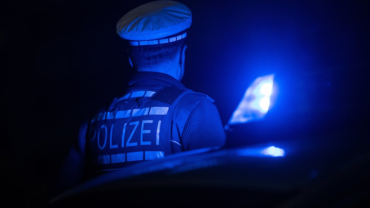 Unna: SEK befreit Mädchen (12) von Entführer (40) | Regional