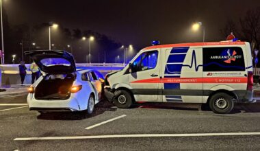 Stuttgart: Auto prallt gegen Krankentransporter - Nachrichten aus Stuttgart