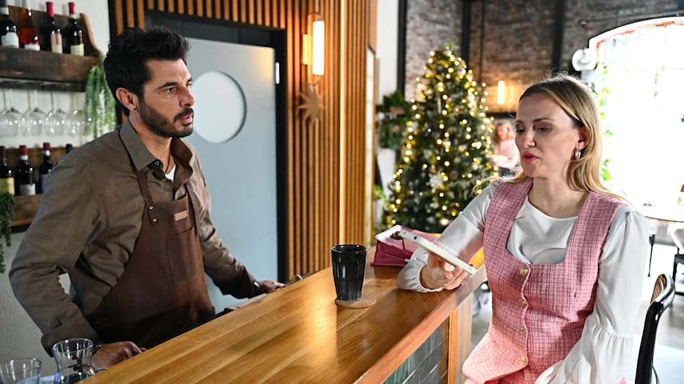 Isabelle (Ania Niedieck, 42) nimmt in Sachen Nathalie das Zepter in die Hand