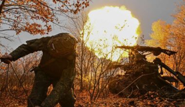 Angriff in Russland – Brand auf 1500 Quadratmetern