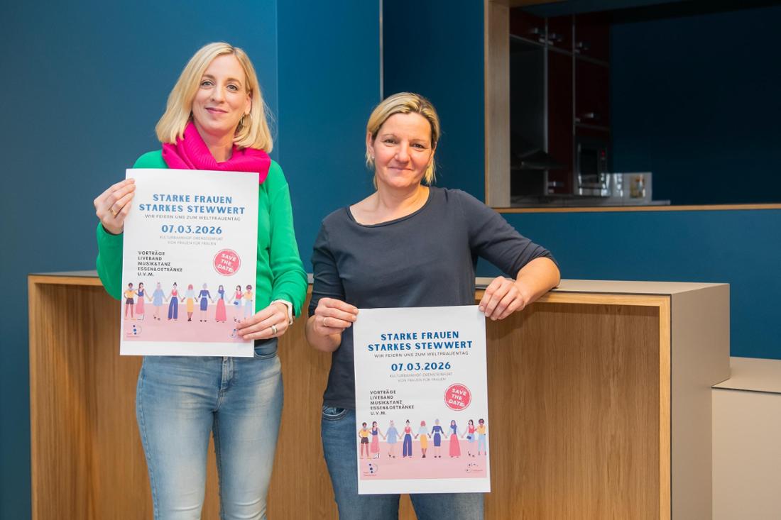 Organisieren die Feier zum Weltfrauentag: Eva Klenz (links) und die Gleichstellungsbeauftragte Silke Russow.