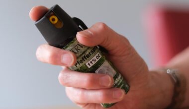 Mann (46) in Gelsenkirchen mit Schlägen und Reizgas überfallen