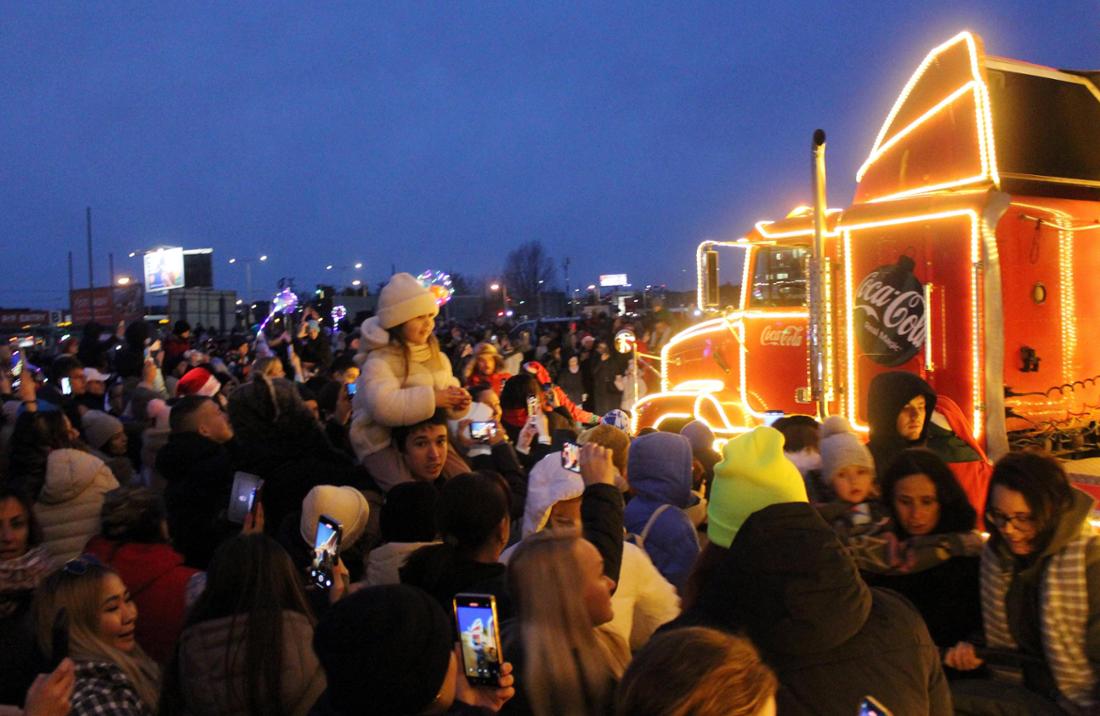 Die Coca-Cola-Weihnachtstrucks touren durch ganz Europa.