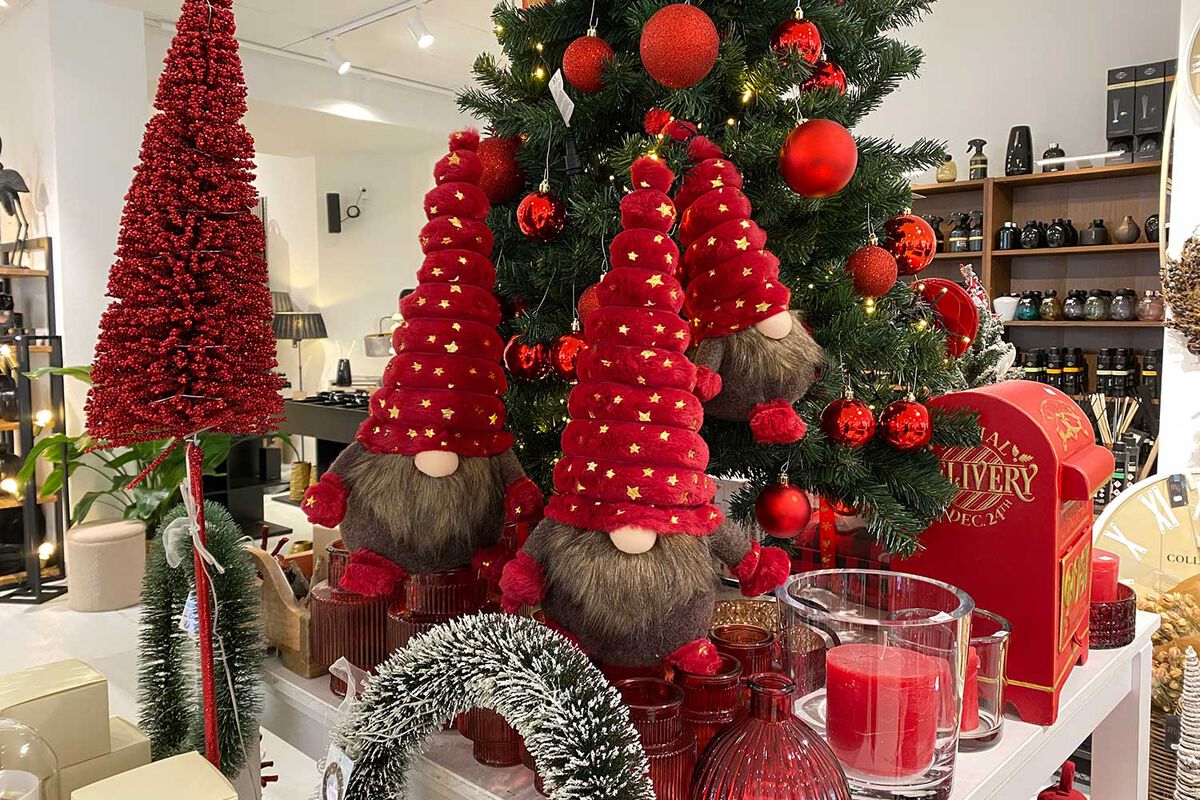 Ist der Gabentisch schon gedeckt? Der verkaufsoffene Sonntag bietet beste Gelegenheit die letzten Weihnachtsgeschenke zu besorgen. Fotos: Irmi Röhseler - 