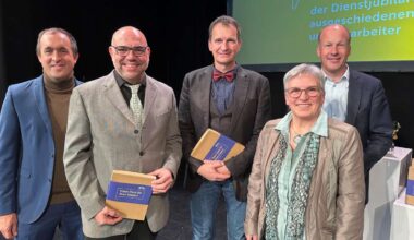 Bezirkskliniken Schwaben ehren langjährige Mitarbeiter