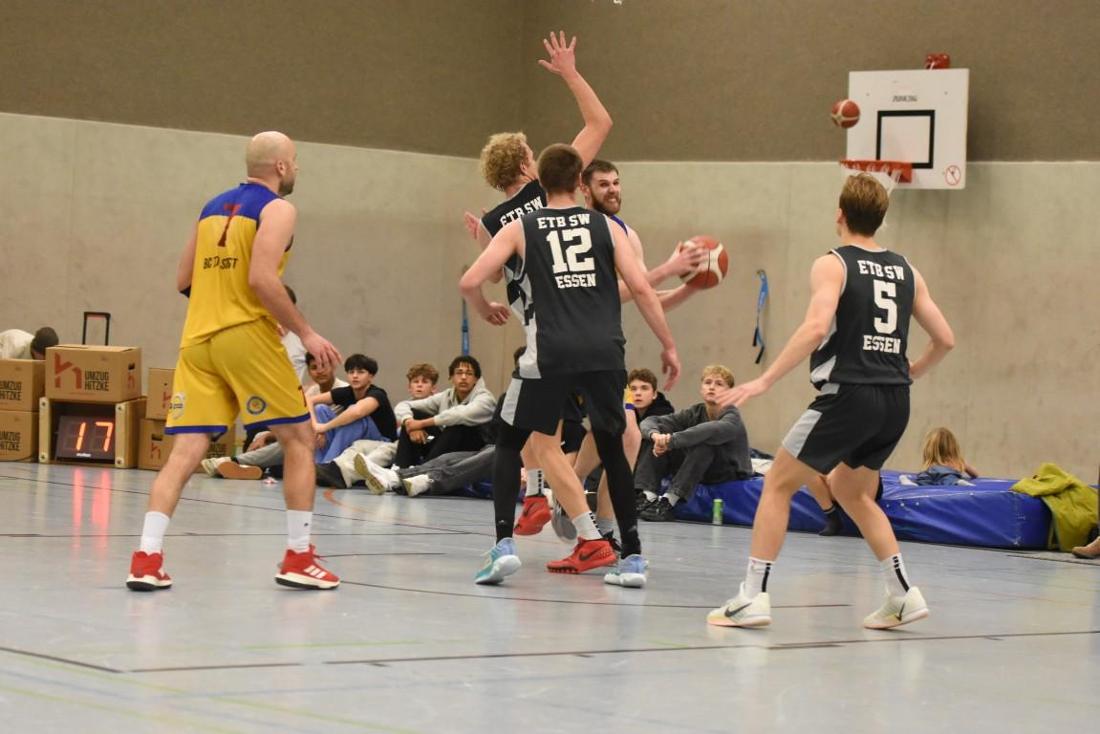 Basketball
2. Regionalliga Herren: BC 70 Soest gegen ETB Miners Essen II