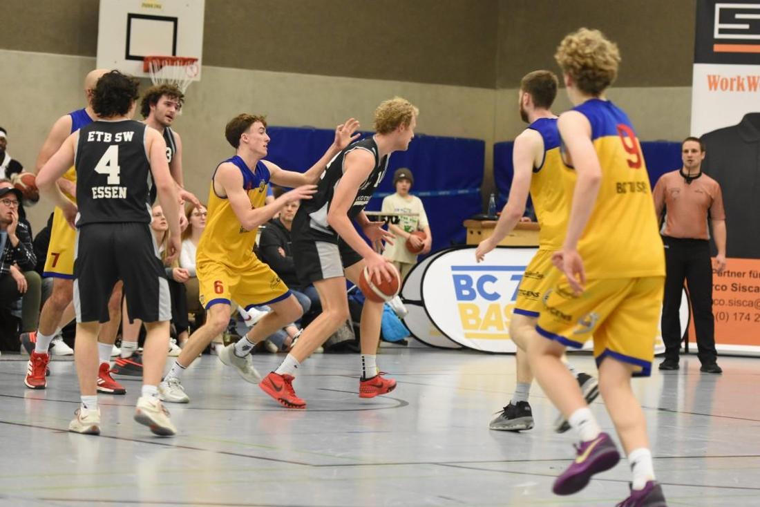 Basketball
2. Regionalliga Herren: BC 70 Soest gegen ETB Miners Essen II