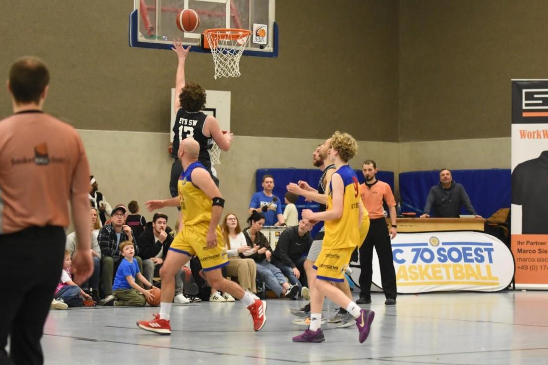Basketball
2. Regionalliga Herren: BC 70 Soest gegen ETB Miners Essen II