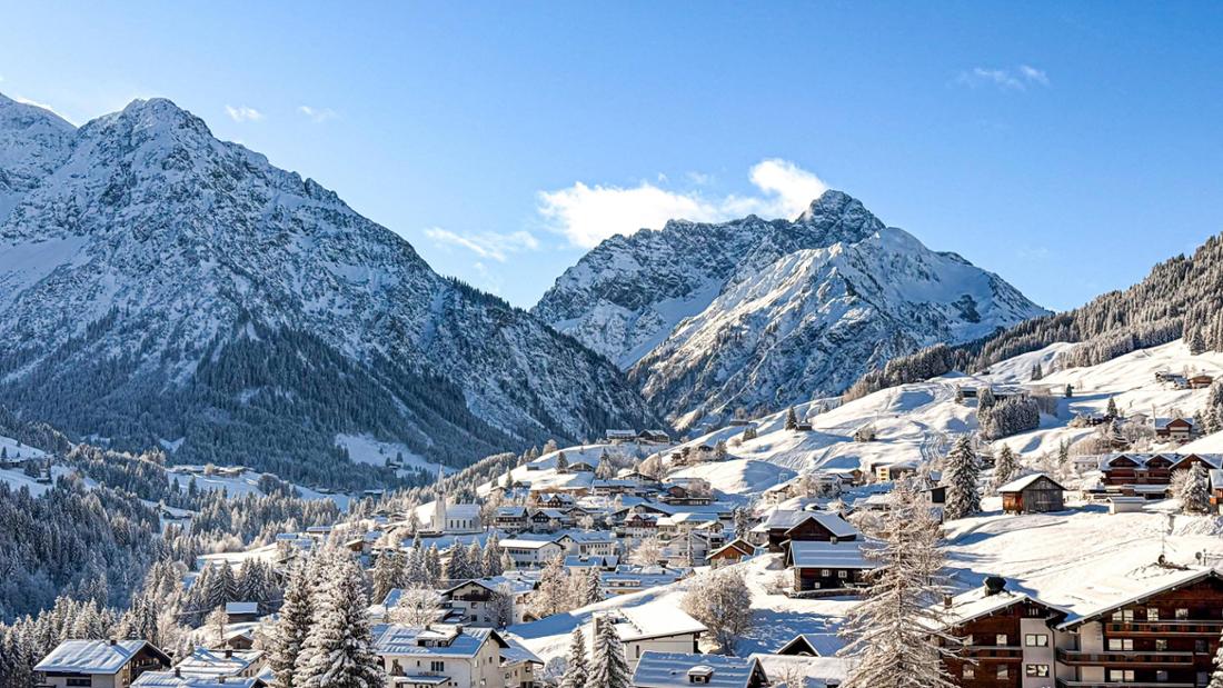 Aus München an die Skipiste: Flixbus bietet eine neue Direktverbindung an, unter anderem Hirschegg wird angefahren (Archivbild).