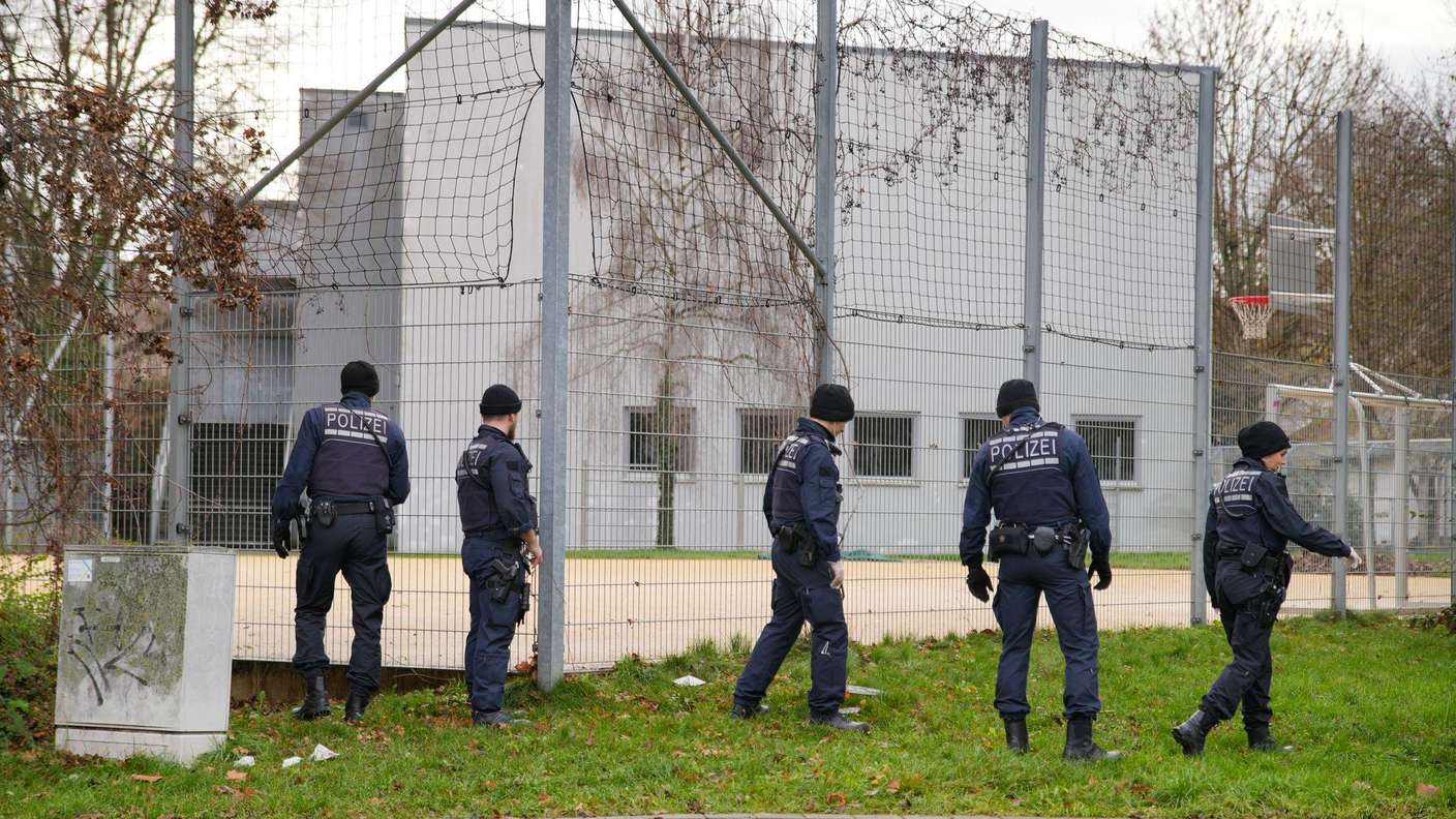 16-Jähriger auf Stuttgarter Spielplatz angeschossen