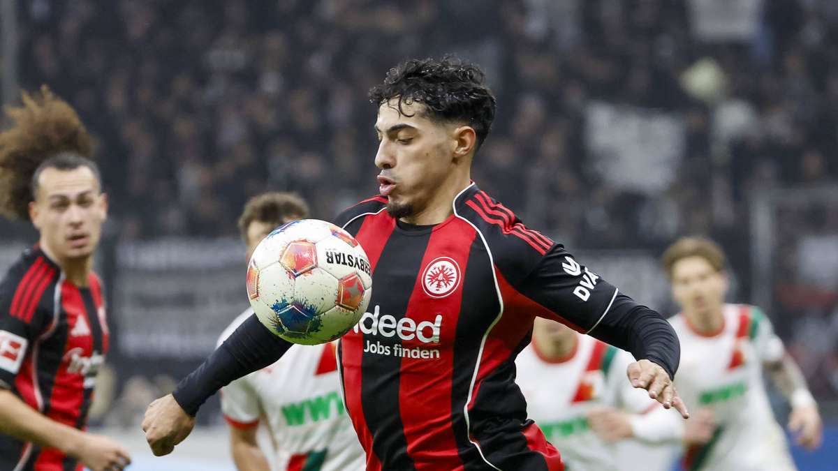 Eintracht-Star sorgt gegen Augsburg für kuriose Panne