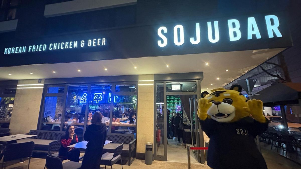 Mit einem exklusiven Event präsentierte sich die neue Sojubar in Düsseldorf. Die NRZ war vor Ort und hat hinter die Kulissen des neuen Bar-Konzepts geschaut.