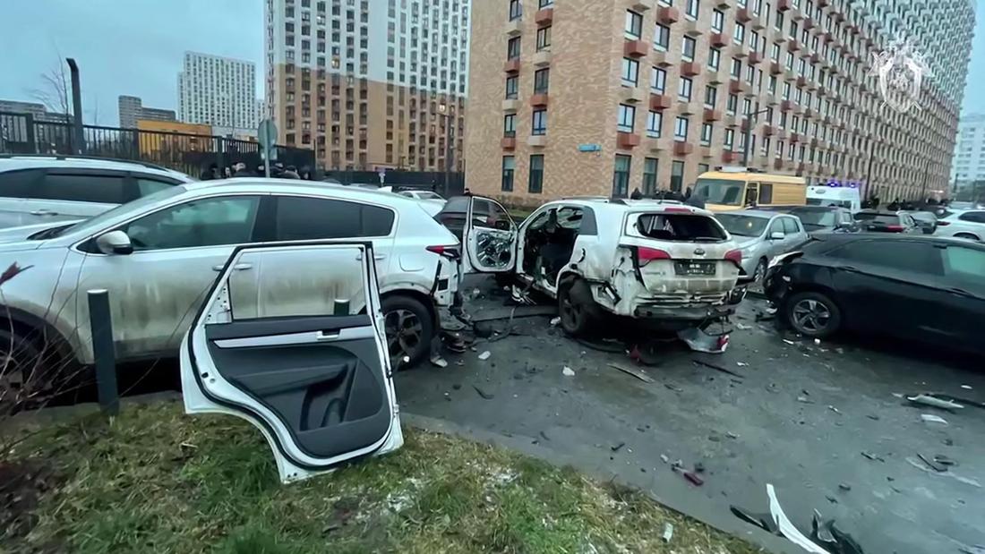 Russischer General bei Explosion von Autobombe in Moskau getötet: von den Ermittlern herausgegebenes Foto vom Tatort