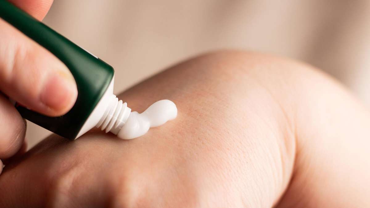 Altbekannte Creme wird 2026 wieder von Dermatologen empfohlen