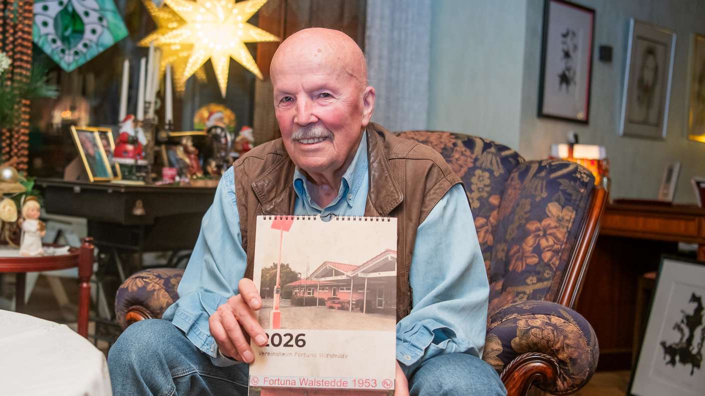 Rudolf Klink hat nach langer Zeit wieder gemalt. Seine Werke können im neuen  Kalender von Fortuna Walstedde bestaunt werden.