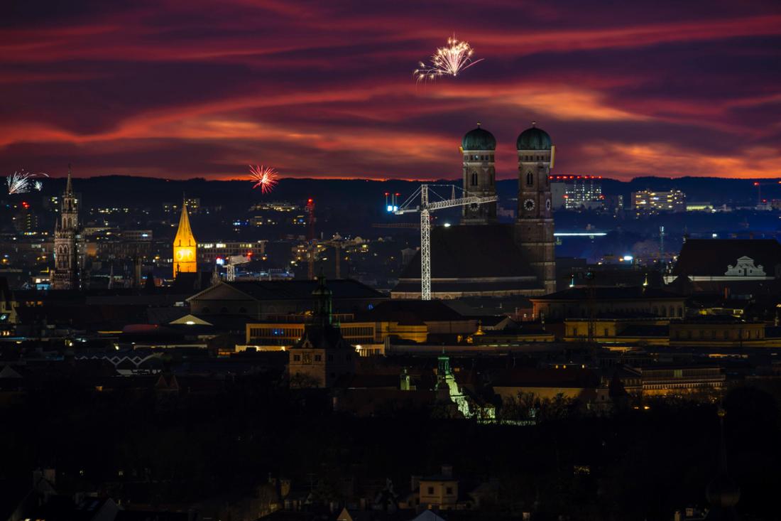 Frauenkirche, Sylvester, Arabella Sheraton, Muenchen . 31.12.2022 *** Frauenkirche, New Years Eve