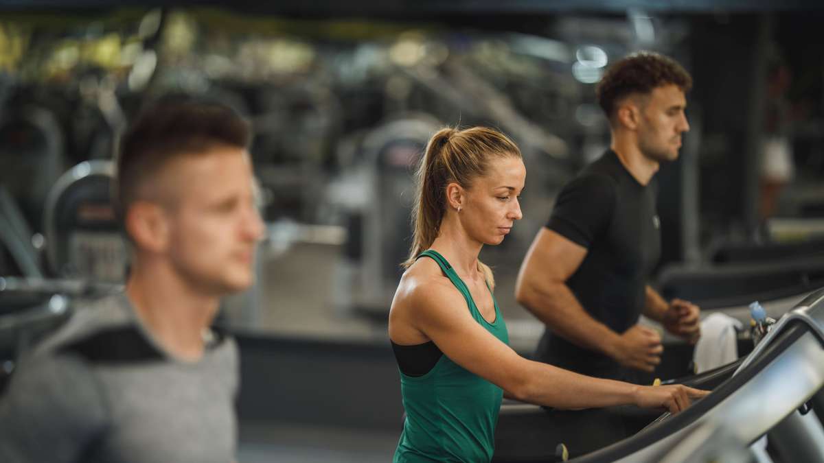 Warum derselbe Ernährungsplan bei Frauen und Männern anders wirkt – Muskeln machen den Unterschied