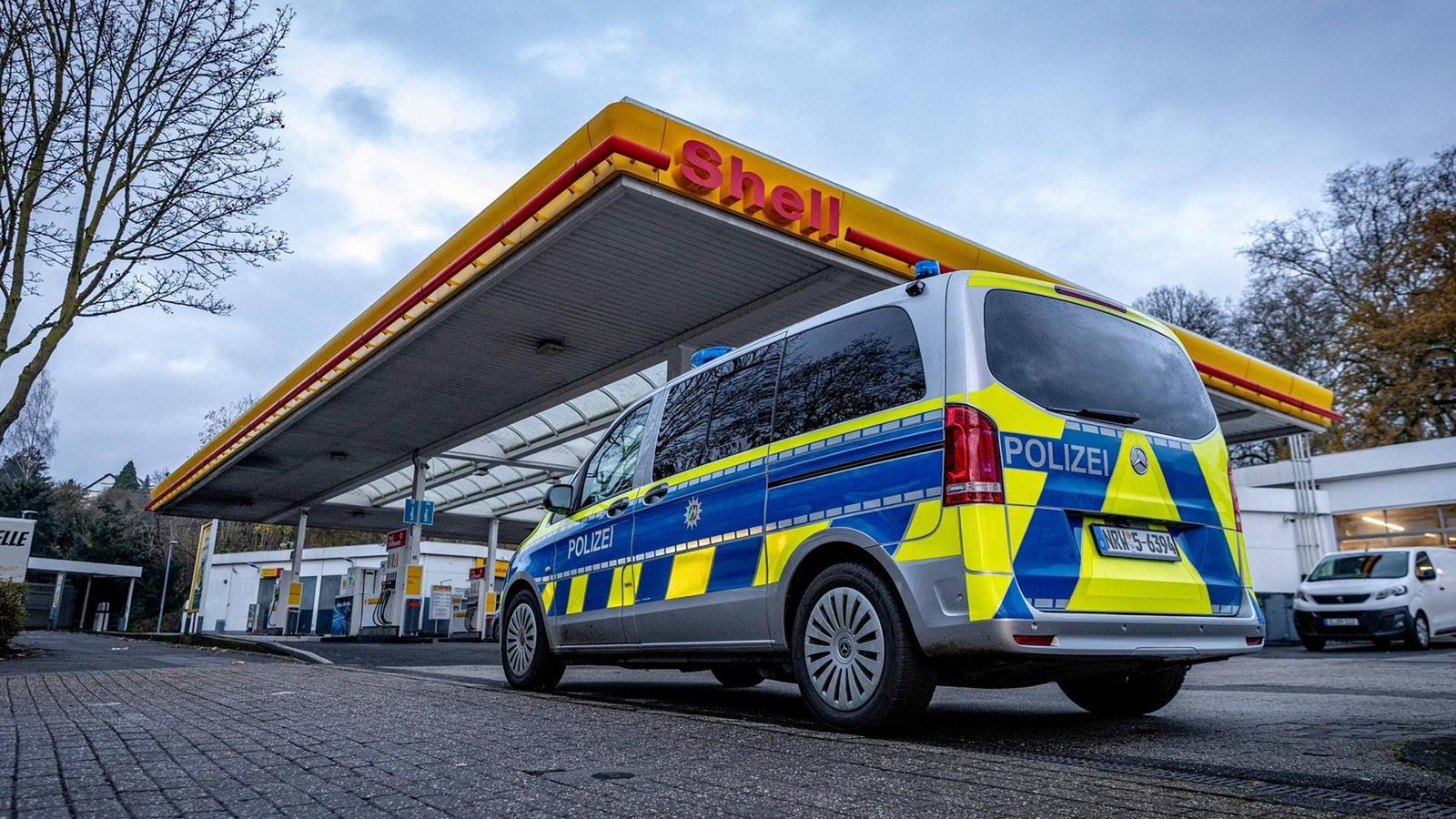 Täter gab mehrere Schüsse in die Luft ab